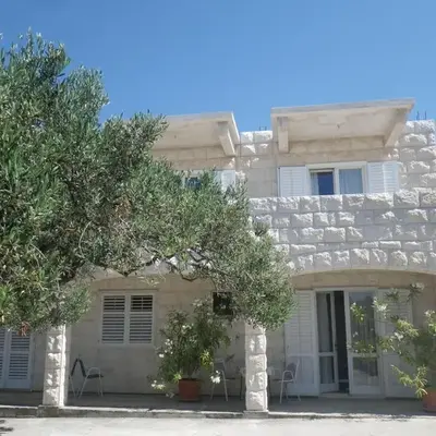 Apartments and rooms with parking space Hvar - 13296