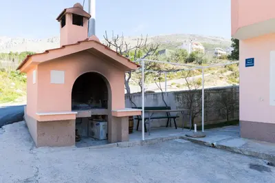 Pogled na planine ili pogled na planine iz apartmana