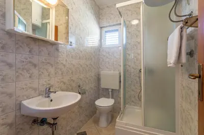 Kupaonica u objektu Marijana Bol Apartments