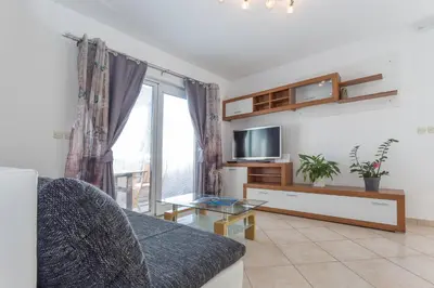 TV i/ili zabavni centar u objektu Apartman Lucy
