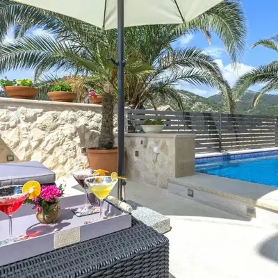 Villa Capitis in the Centre - Private Pool Villa & Balcony Apartment with Spectacular View-No Pool