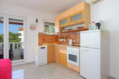 Kuhinja ili čajna kuhinja u objektu Apartments by the sea Lokva Rogoznica, Omis - 13226