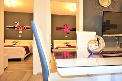 Krevet ili kreveti u jedinici u objektu New and modern apartment Karavona Bol