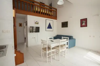 Kuhinja ili čajna kuhinja u objektu House Koloc