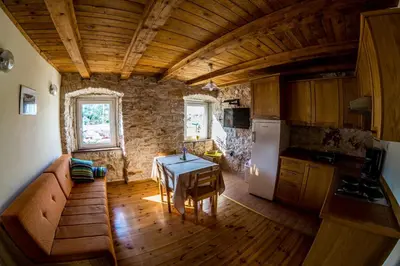 Kuhinja ili čajna kuhinja u objektu Ducina Apartments