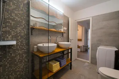 Kupaonica u objektu Stone House Marin