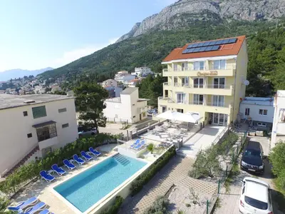 Pogled na planine ili pogled na planine iz smještaja s doručkom