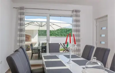 Tlocrt objekta Three-Bedroom Apartment In Split