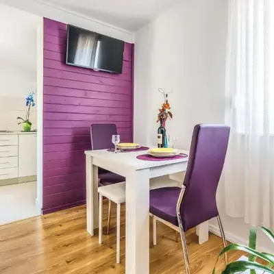 One-Bedroom Apartment In Ostrvica