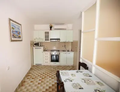 Kuhinja ili čajna kuhinja u objektu Apartments by the sea Bol, Brac - 13413