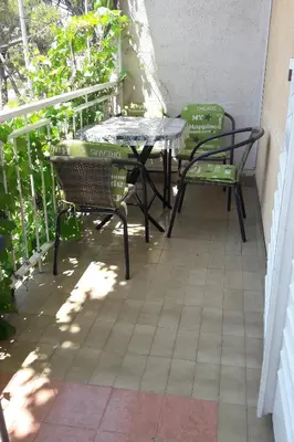 Popločani dio dvorišta ili vanjski dio objekta Apartments with a parking space Makarska - 13912