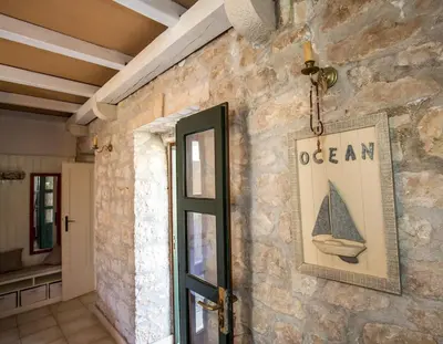 Tlocrt objekta Visilo Heritage Stone House - A 300-year-old Legacy in the Heart of Pučišća