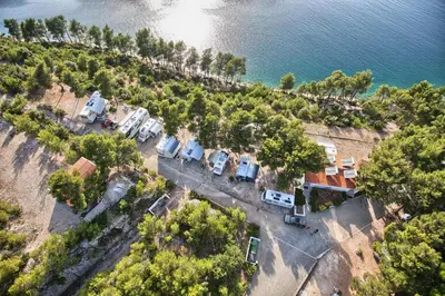 Priroda u blizini turističkih naselja