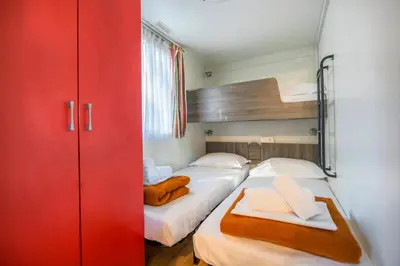 Krevet ili kreveti u jedinici u objektu Kamp Vira Mobile Homes