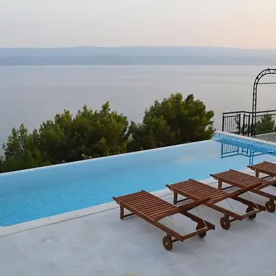 Sea-View Retreat in Celina