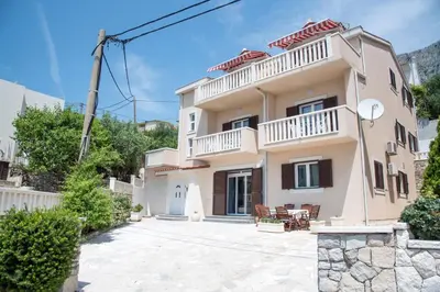 Zgrada u kojoj se nalazi apartman