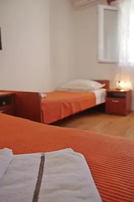 Krevet ili kreveti u jedinici u objektu Apartments with parking space Sumartin, Brac - 12487