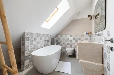 Kupaonica u objektu Villa Komelo