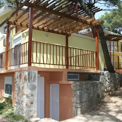 Apartments by the sea Vrboska (Hvar) - 13905