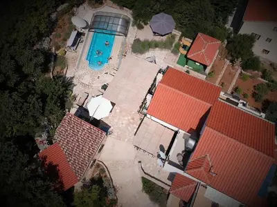 Bazen u objektu Lavender Hill Hvar Villa - pool, jacuzzi,sauna,BBQ ili u blizini