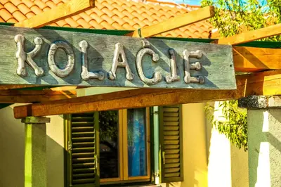 Certifikat, nagrada, logo ili neki drugi dokument izložen u objektu Villa Kolacje
