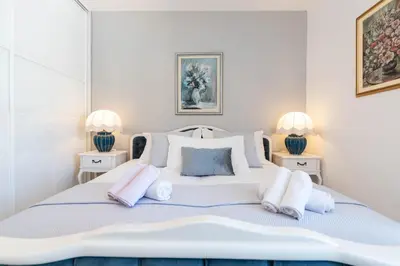 Krevet ili kreveti u jedinici u objektu Apartment Rosana - In port of Hvar