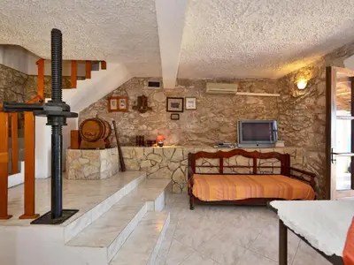 TV i/ili zabavni centar u objektu Holiday Home Margarita-1 by Interhome