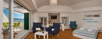Krevet ili kreveti u jedinici u objektu Seaside family friendly house with a swimming pool Bol, Brac - 14239