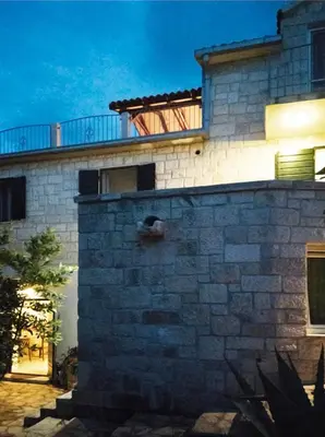 Zgrada u kojoj se nalazi vila
