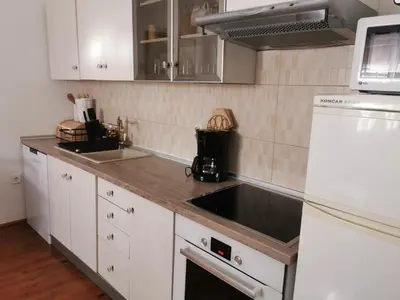 Kuhinja ili čajna kuhinja u objektu apartman house Bjedov