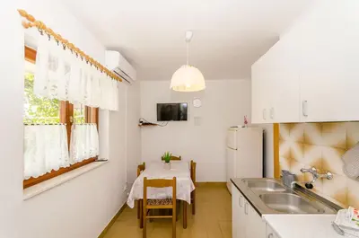Kuhinja ili čajna kuhinja u objektu Apartment Lavcevic