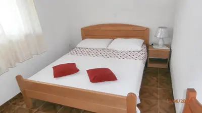 Krevet ili kreveti u jedinici u objektu Charming Apartment with Sea View, Gdinj, 70 m², Garden