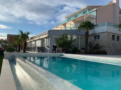 Bazen u objektu Villa Pitomcia ili u blizini