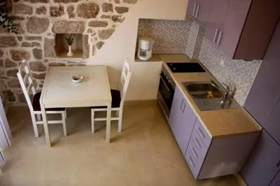 Kuhinja ili čajna kuhinja u objektu Apartment Cukarin A2 BOL-CENTER, Croatia