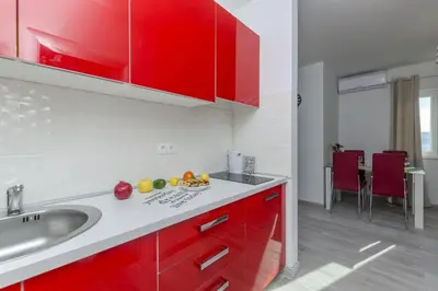 Kuhinja ili čajna kuhinja u objektu Apartments Lorenzo