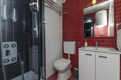 Kupaonica u objektu Apartments Lorenzo
