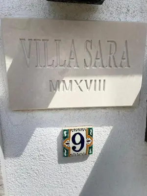 Certifikat, nagrada, logo ili neki drugi dokument izložen u objektu Villa SARA