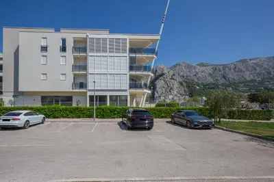 Pogled na planine ili pogled na planine iz apartmana