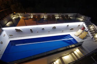 Bazen u objektu Apartments Makarska ili u blizini
