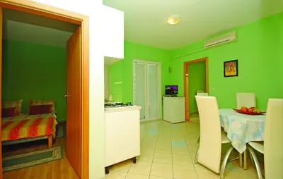Kuhinja ili čajna kuhinja u objektu Apartments Makarska