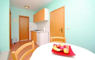 Kuhinja ili čajna kuhinja u objektu Apartments Makarska