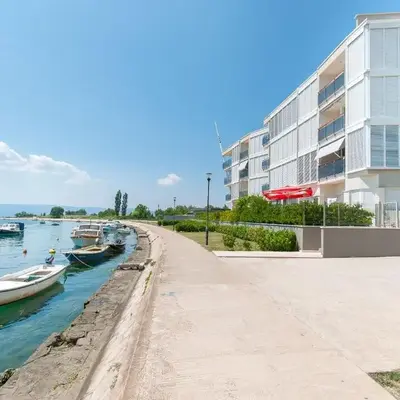 AP 6+2 in one of the most luxury building in Omis