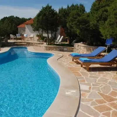 Seaside luxury villa with a swimming pool Bobovisca na Moru