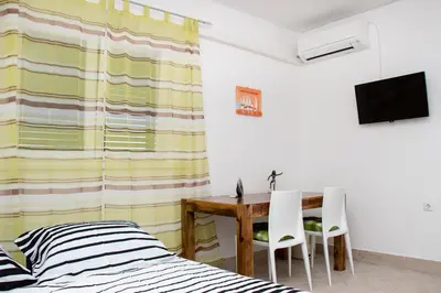 TV i/ili zabavni centar u objektu Apartments by the sea Krilo Jesenice, Omis - 14459