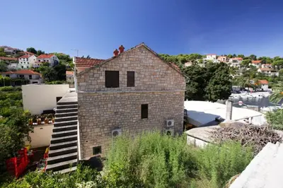 Zgrada u kojoj se nalazi privatni smještaj