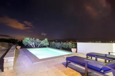 Bazen u objektu Holiday Home Bliss ili u blizini
