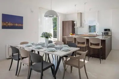 Kuhinja ili čajna kuhinja u objektu Luxury Villa Lucice View