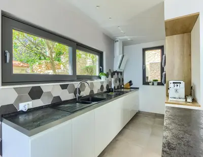 Kuhinja ili čajna kuhinja u objektu Villa Bellevue Bast