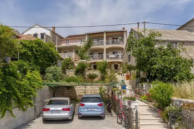Zgrada u kojoj se nalazi apartman