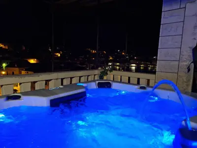 Bazen u objektu Apartment Mladinić Muse ili u blizini
